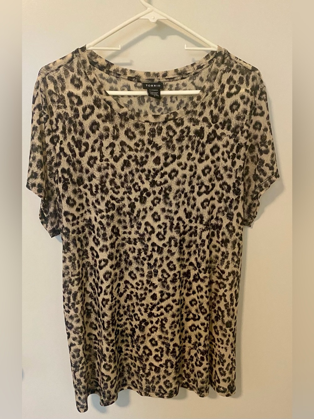 torrid Leopard Print Short Sleeve Tee - Beige & Black